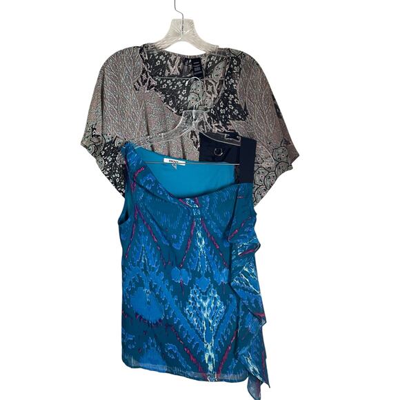 Bundle of Two Women Tops Size XS Bisou Bisou & DKNYC - Picture 1 of 6